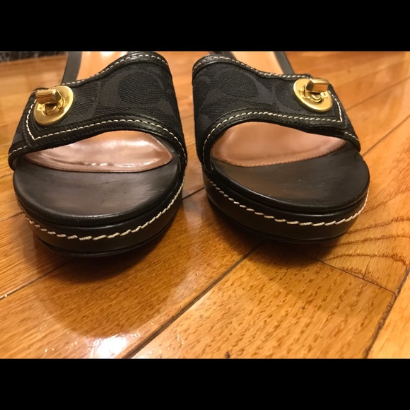 Coach Deanna open toe signature heels size 8 - Picture 3 of 8